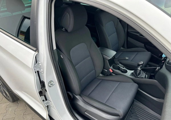 Hyundai Tucson cena 75900 przebieg: 149000, rok produkcji 2018 z Glinojeck małe 497